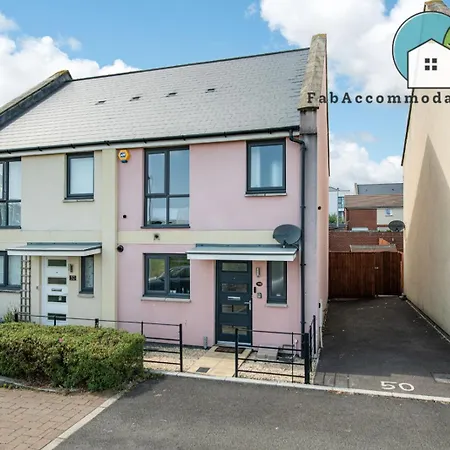 Large 3bed-parking & Garden-by Fabaccommodation Bristol